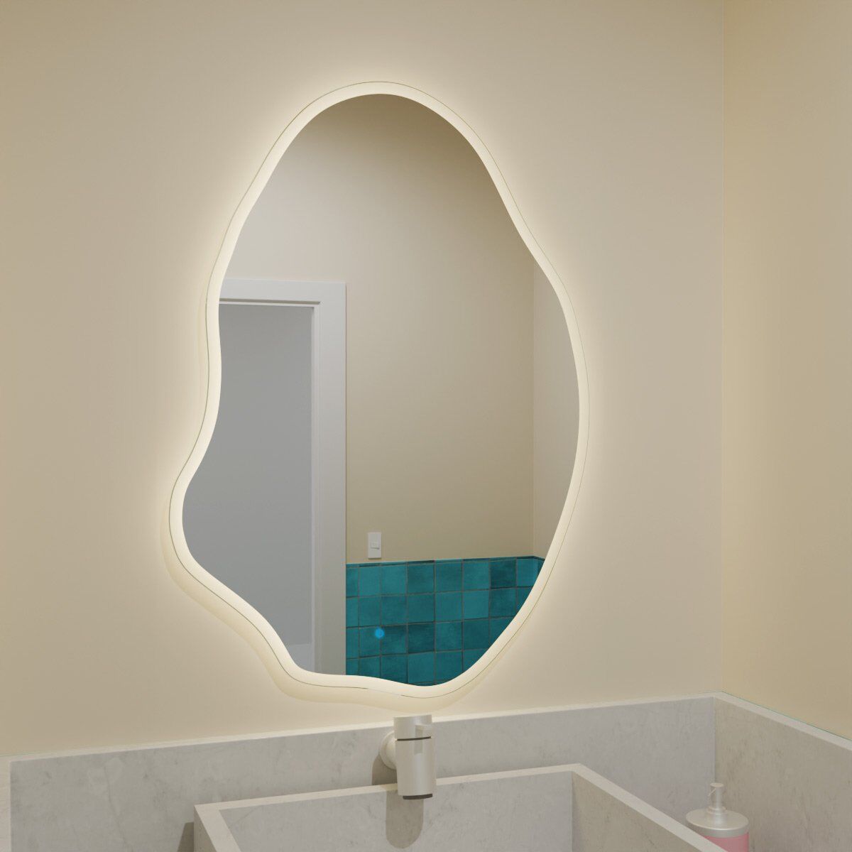 Espelho Grande Orgânico com Led e Touch 70x95cm 2 Espelho_Organico_70X95_Lado_3000K